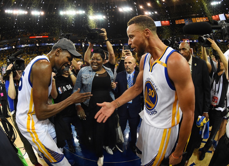 官方网站-CBS排本世纪冠军球队：17勇01湖18勇分列前三 16骑第九 22勇倒一