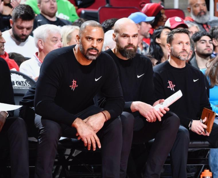 23分钟砍14+1+4！火箭队射手加时遭弃用，乌度卡的理由太牵强？