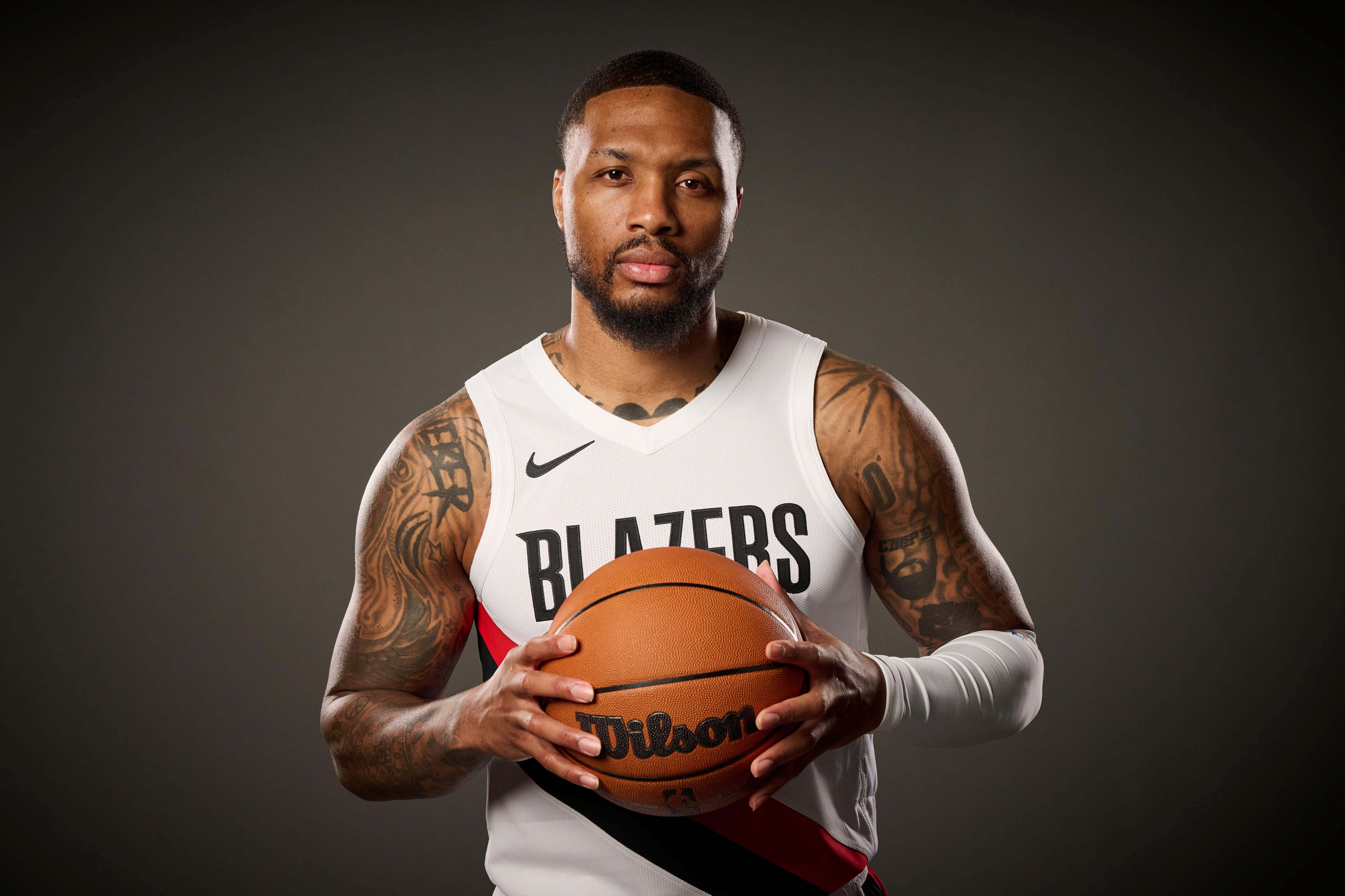 游戏模拟器APP下载-贝弗利：利拉德不属于名人堂 他没有总冠军&amp;在普通球队得高分不够